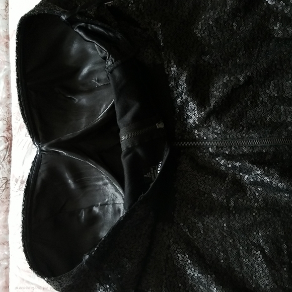 Torrid Black Seaquin Peplum Bustier Top Size 2 - Picture 9 of 15